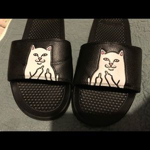 RIPNDIP Slppers, Size 7